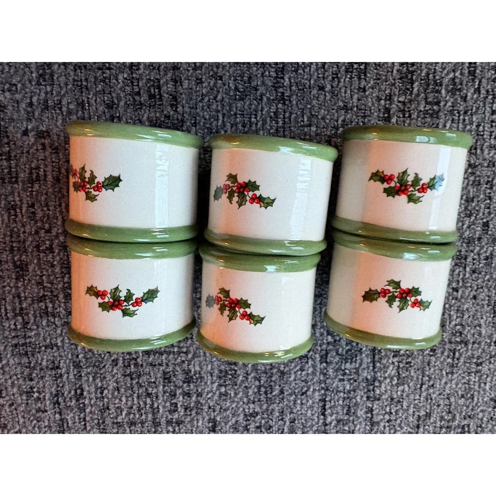 Set of 6 Ceramic Napkin Rings Holly Berry Christmas Holiday Table‎ Decor